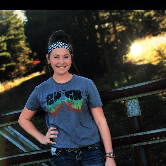 Profile Picture of Kylie Lasater (@kylieshyann04) on Poshmark