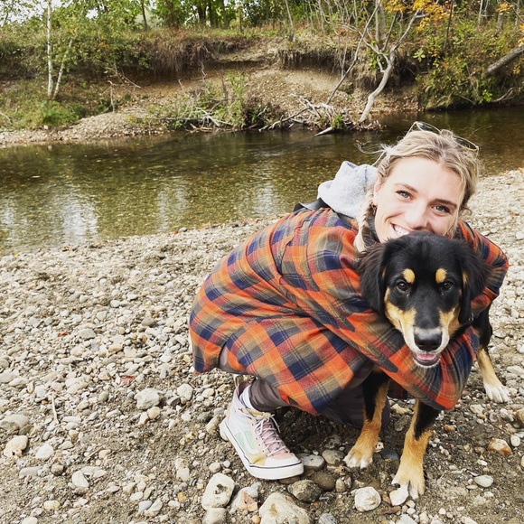 Profile Picture of Ellen Oppenheim (@scooberdink) on Poshmark