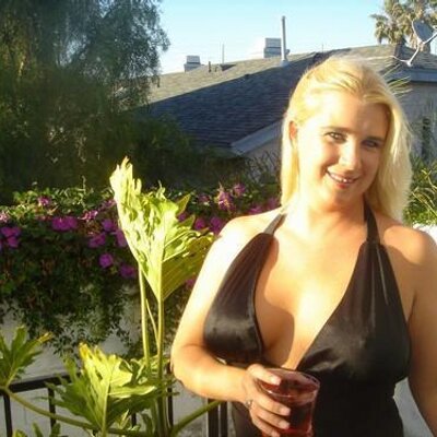 Profile Picture of Alisha Alexander (@Alisha240) on Twitter