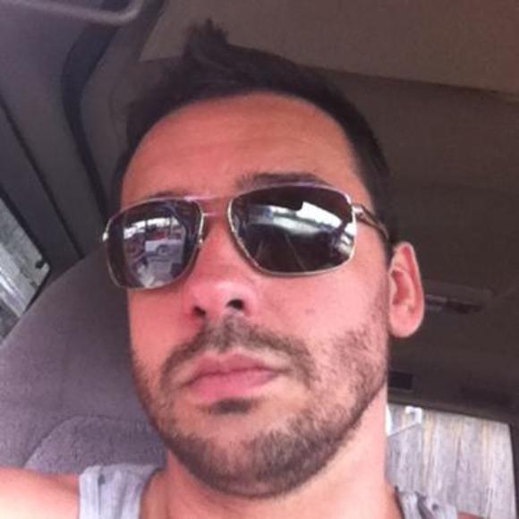 Profile Picture of Keith Edgerton (@keithedge) on Poshmark