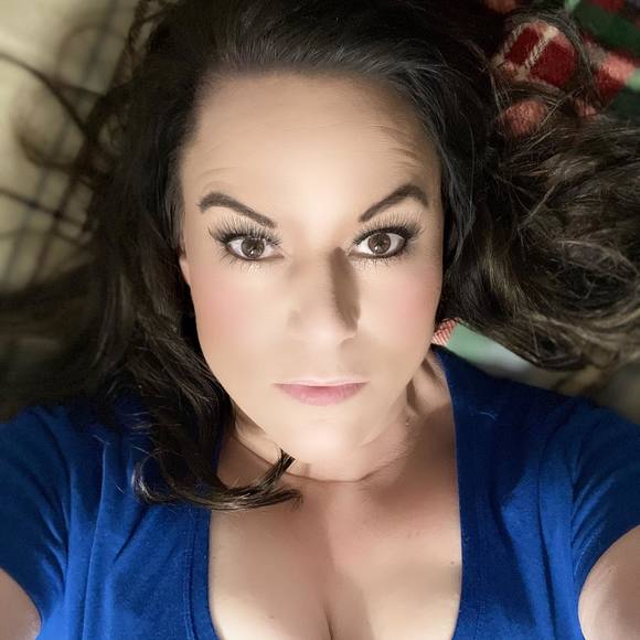 Profile Picture of Tabitha Gillespie (@tjgillespie5) on Poshmark