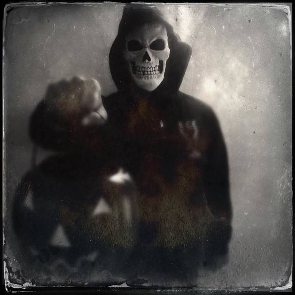 Profile Picture of Chris Fierro (@fierro932) on Poshmark