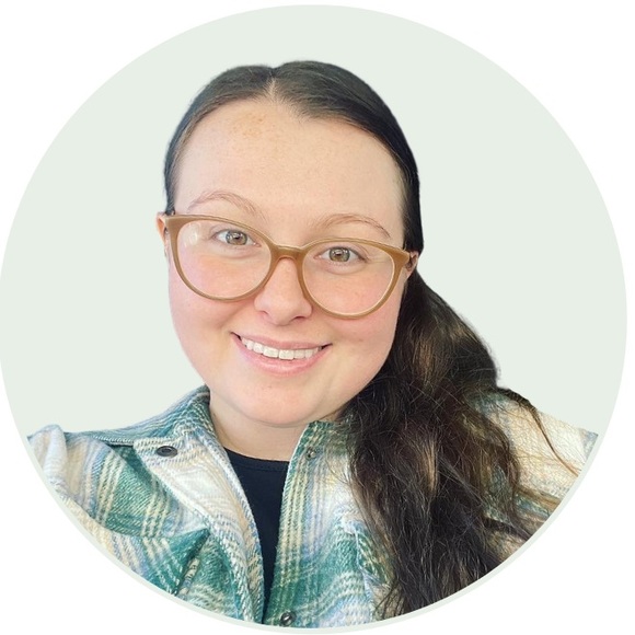 Profile Picture of Brianna Sexton (@briannafine) on Poshmark