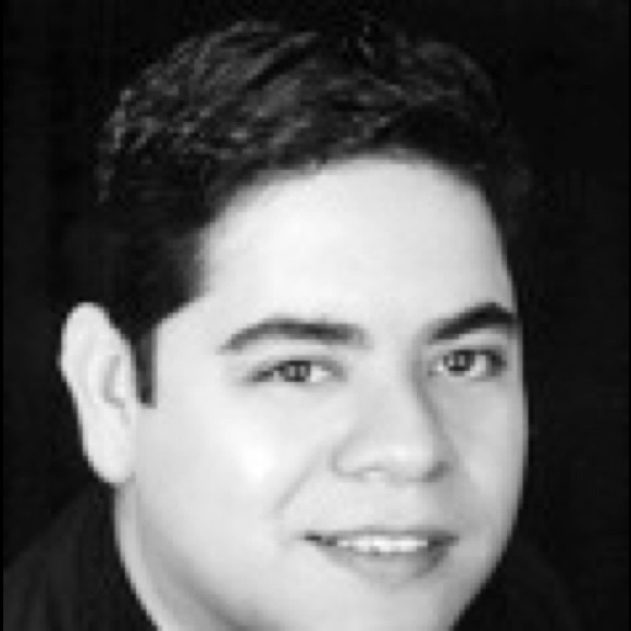 Profile Picture of Daniel Garces (@dan77006) on Poshmark