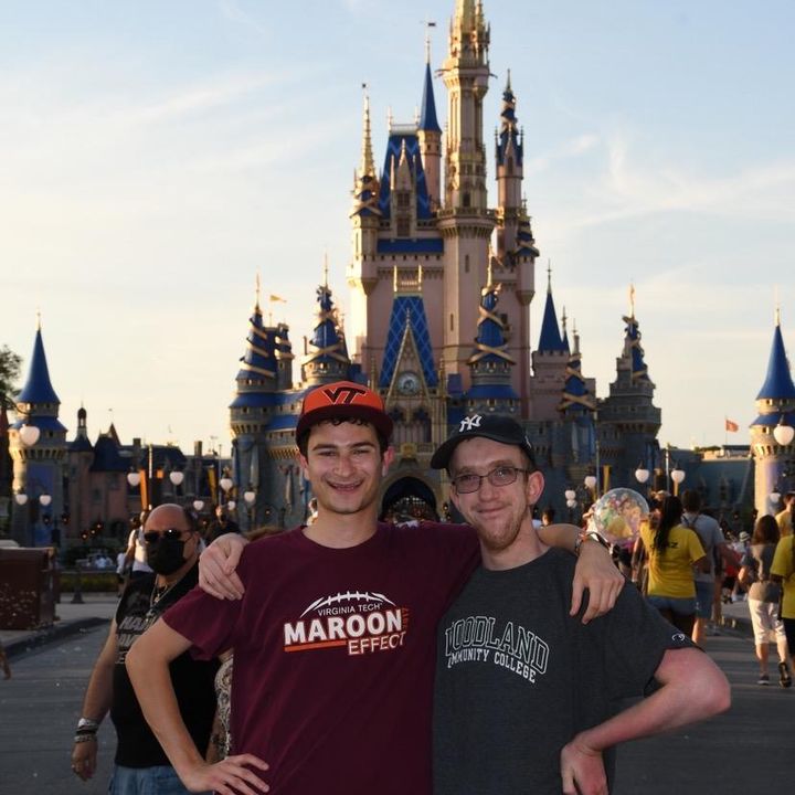 Profile Picture of Jim Powers (@@disneyvlogadventures) on Tiktok