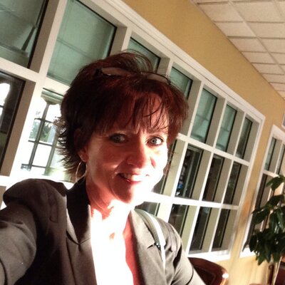 Profile Picture of Tina Metcalf Olive (@TMMO62) on Twitter