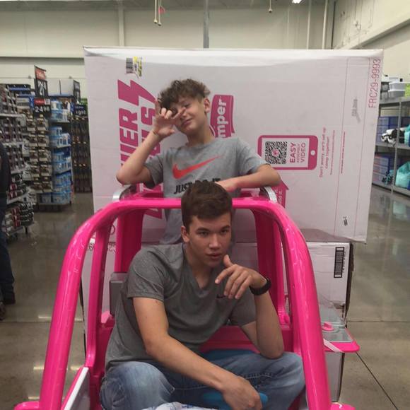 Profile Picture of Colton David (@colton_david) on Poshmark