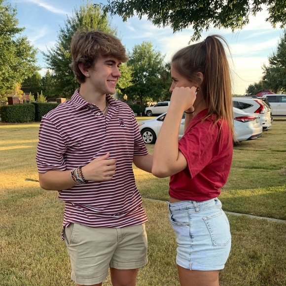 Profile Picture of Savannah Behles (@sbehles) on Poshmark