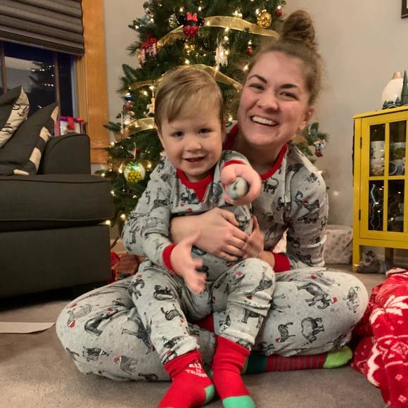 Profile Picture of Nicki Stemper (@nicki87) on Poshmark