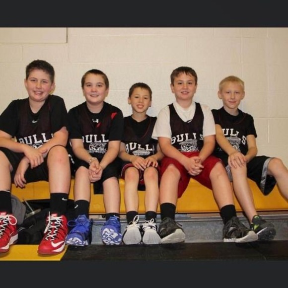 Profile Picture of Seth Huber (@sethhuber30) on Poshmark