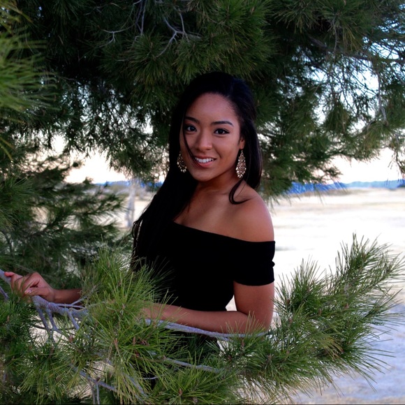 June Fukami - Poshmark Profile Picture of June Fukami (@junetamia) on Poshmark