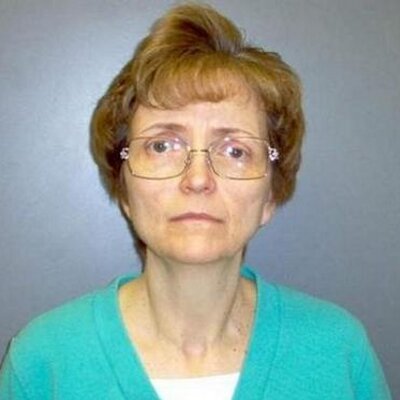Profile Picture of Debbie  Tibbs (@debbie_tibbs) on Twitter