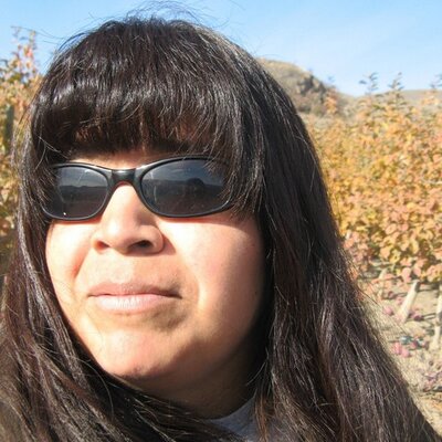 Profile Picture of Nancy Neufeld (@livinlife100) on Twitter