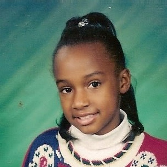 Profile Picture of Whitney Ambush (@whitalexis) on Poshmark