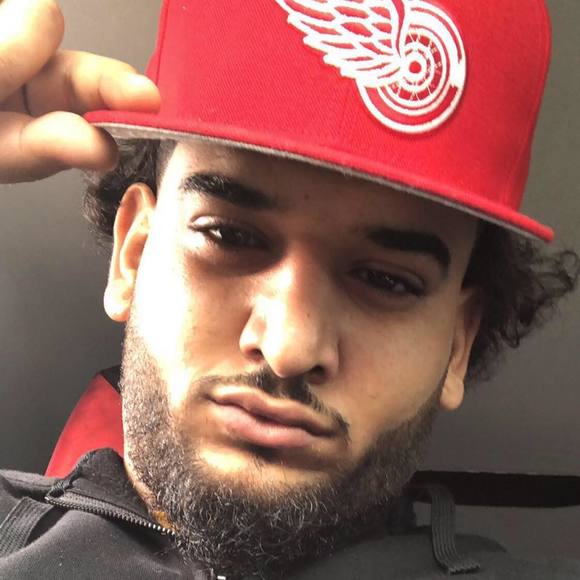 Profile Picture of Murad Ahmed (@murad_ahmed10) on Poshmark