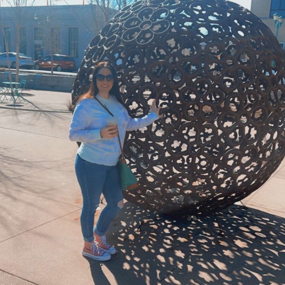 Christina Bevins - Poshmark Profile Picture of Christina Bevins (@mrsmuffin3) on Poshmark