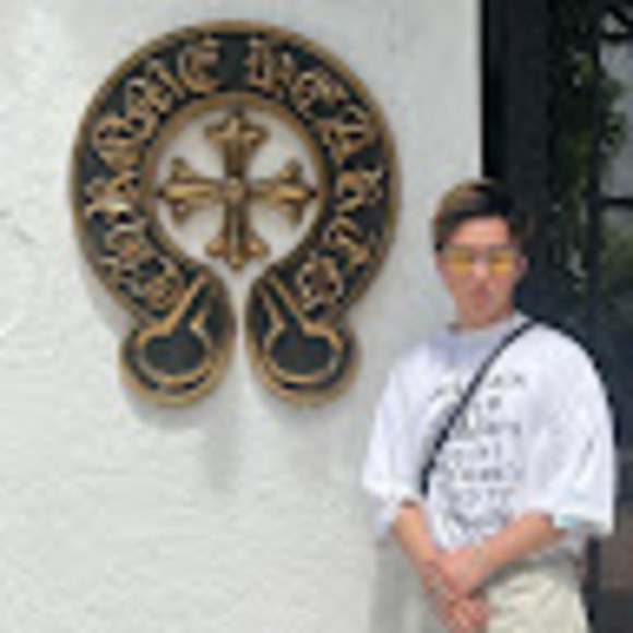 Profile Picture of Jason Wang (@jason__wang) on Poshmark