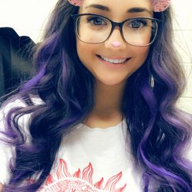 Profile Picture of Victoria Santis (@torisantis) on Pinterest