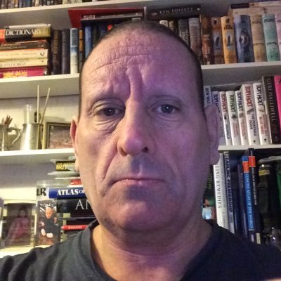 Profile Picture of Gavin Stuart Bull (@GavinRlfan9316) on Twitter