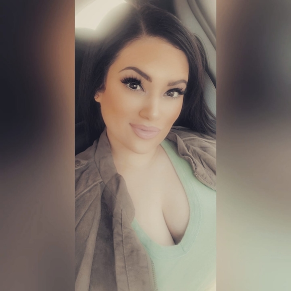 Profile Picture of Kimberly Ditman (@kditman) on Poshmark