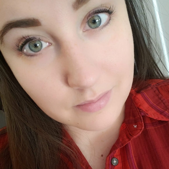 Profile Picture of Jaime Chernicky (@whiskeyteacup) on Poshmark