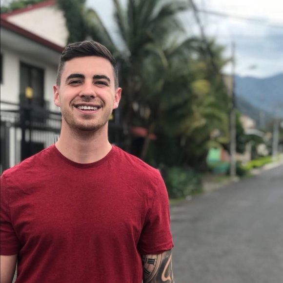 Profile Picture of Joseph Difelice (@joseph_difelice) on Poshmark