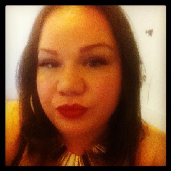 Profile Picture of Cristal Perez (@crystalrose) on Poshmark