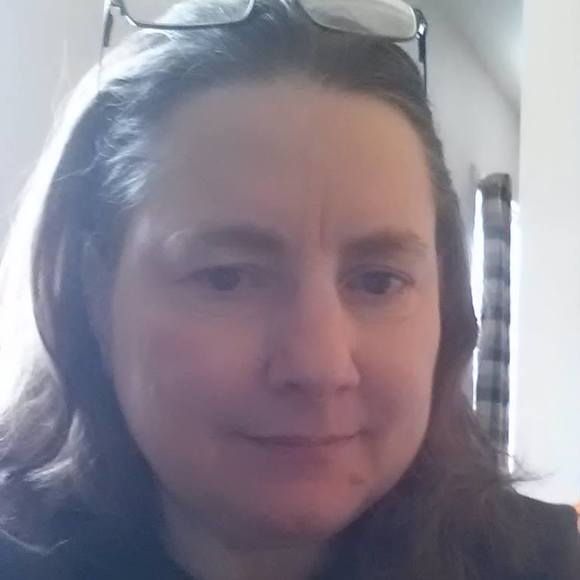 Profile Picture of Cindy Mcquiggan (@cindymcquiggan) on Poshmark