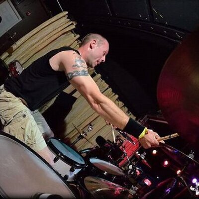 Geoff Ewart - Twitter Profile Picture of Geoff Ewart (@iSmash4shred) on Twitter