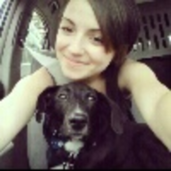 Profile Picture of April Ryan (@queenryan54) on Poshmark