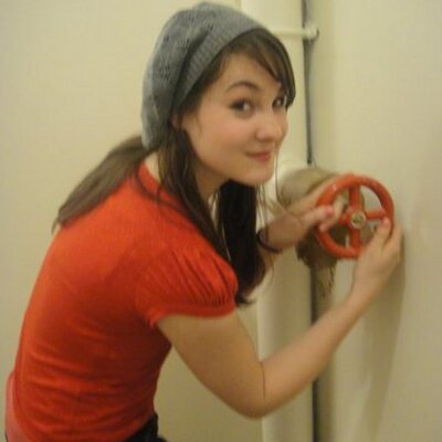 Profile Picture of Katelyn Clancy Ward (@Y2K8theGrrrrrr8) on Twitter