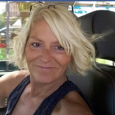 Profile Picture of Colleen Hall (@mummahall13) on Twitter