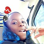 Profile Picture of 🔐🏀Basketball   .    🔐🏈Football (@curlyhead.joshhhh) on Instagram