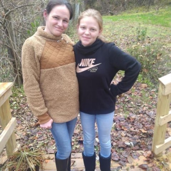 Profile Picture of Jennifer Butcher (@jenniferbutc849) on Poshmark