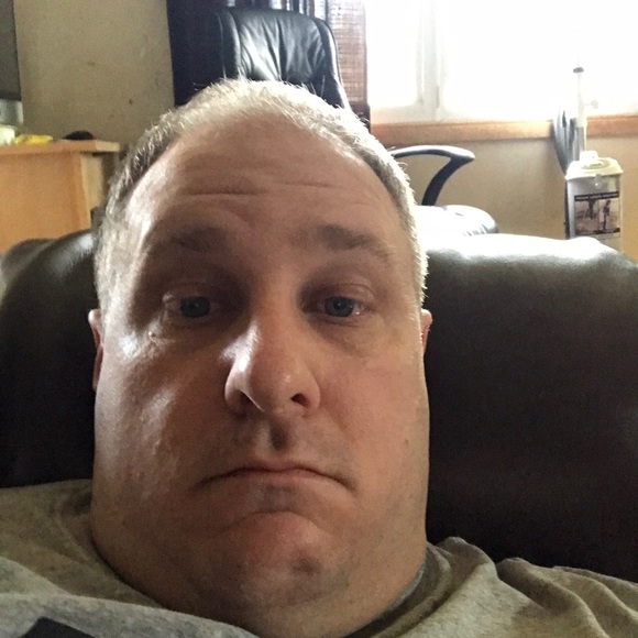 Profile Picture of Ryan Markowski (@ryanmarkowski) on Poshmark