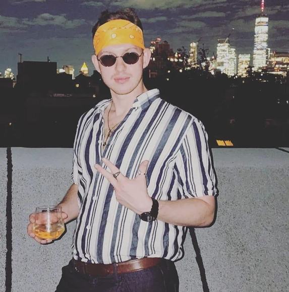 Profile Picture of Richard Rotstein (@rotstein3) on Poshmark