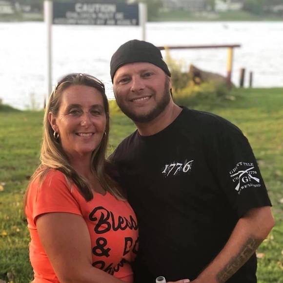 Jeff Ballback - Poshmark Profile Picture of Jeff Ballback (@frodad99) on Poshmark