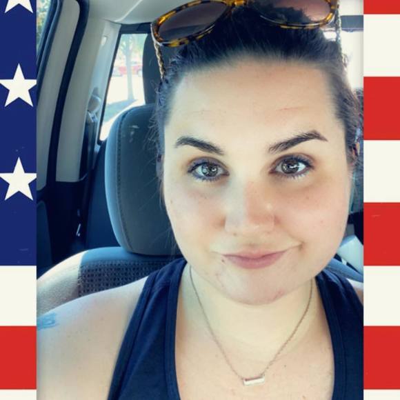 Profile Picture of Morgan Sielschott (@msielsc) on Poshmark