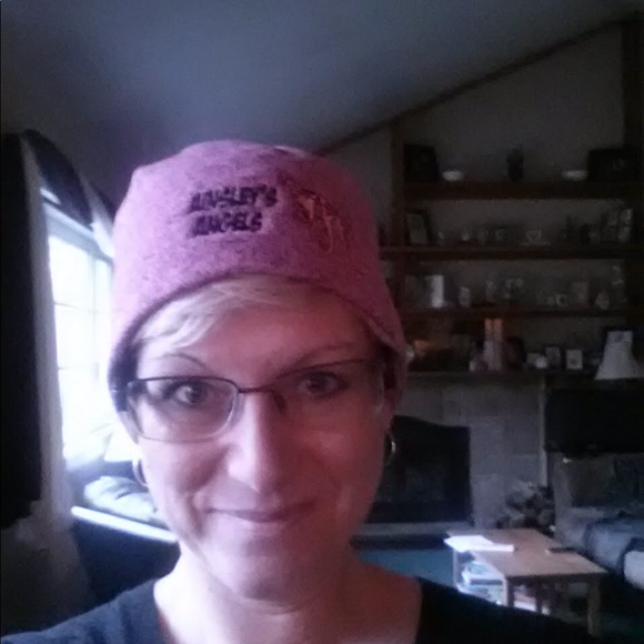 Profile Picture of Regina Reals (@rreals) on Poshmark