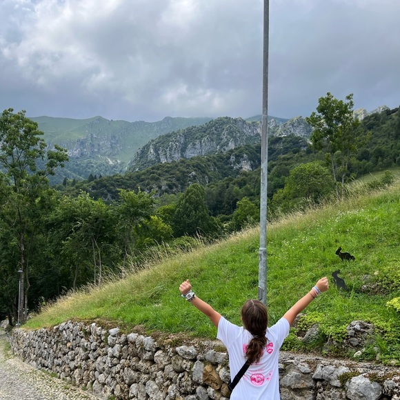 Profile Picture of Amelia Bosio (@ambmazerunner) on Poshmark