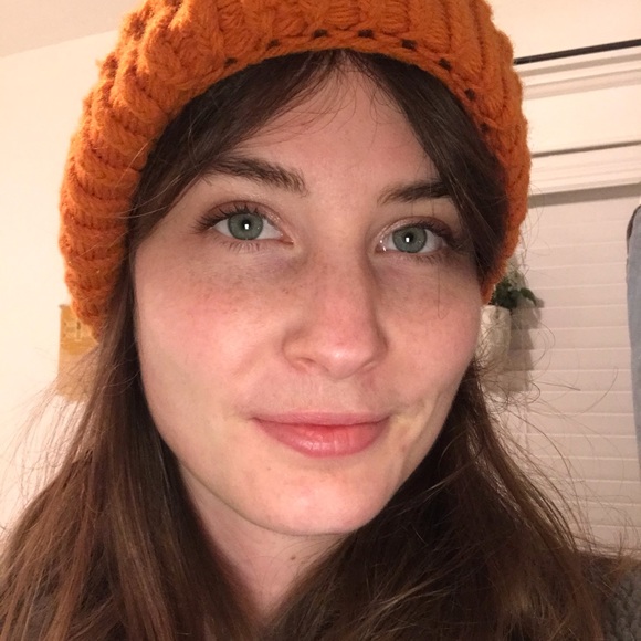 Profile Picture of Destiney Kooiman (@destineykooiman) on Poshmark