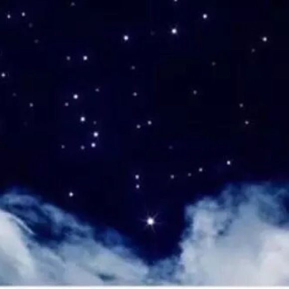 Profile Picture of Moriah Contino (@mrhcntn) on Poshmark