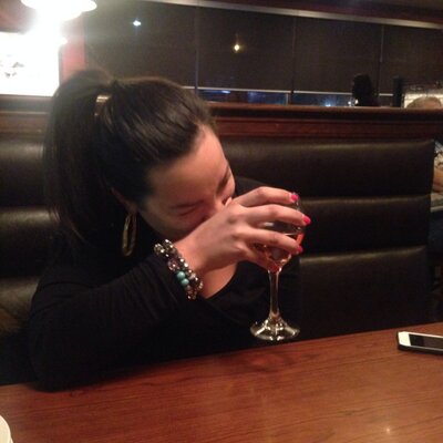 Profile Picture of Cassandra Genova (@itz_me_cassiie) on Twitter