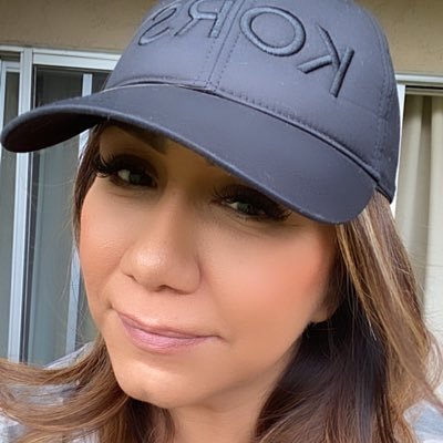 Profile Picture of Lillian Padilla (@Lillian50090253) on Twitter