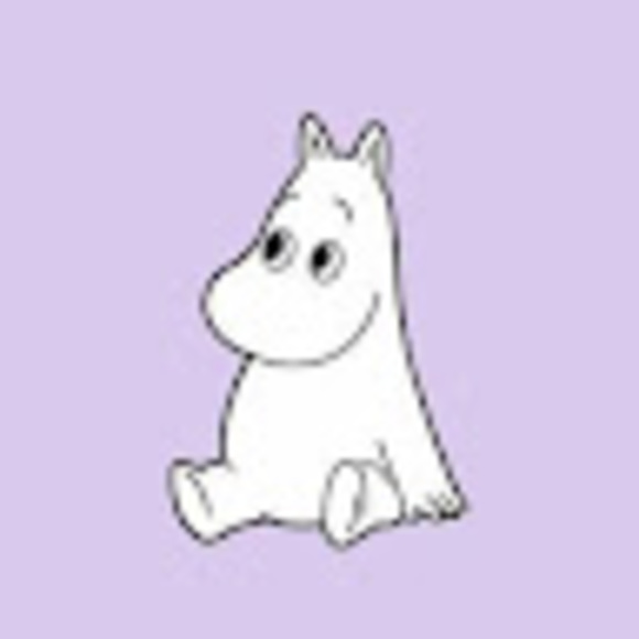 Profile Picture of Miseon Kim (@22silverlining) on Poshmark