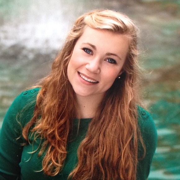 Profile Picture of Dannah Marsolek (@dannah_do) on Poshmark