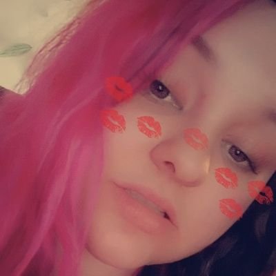 Profile Picture of Amy Presley (@Queen_Potato420) on Twitter