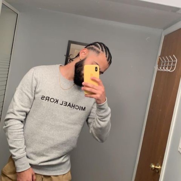 Profile Picture of Adam Hussain (@yageezy) on Poshmark