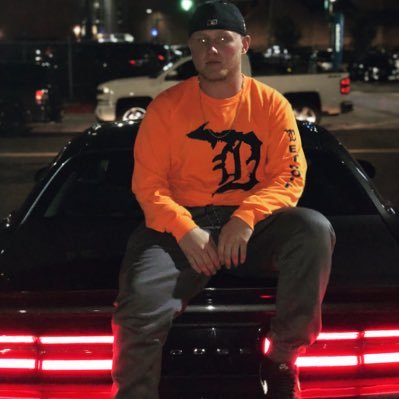 Profile Picture of Zach Billups (@M3LLoW_) on Twitter