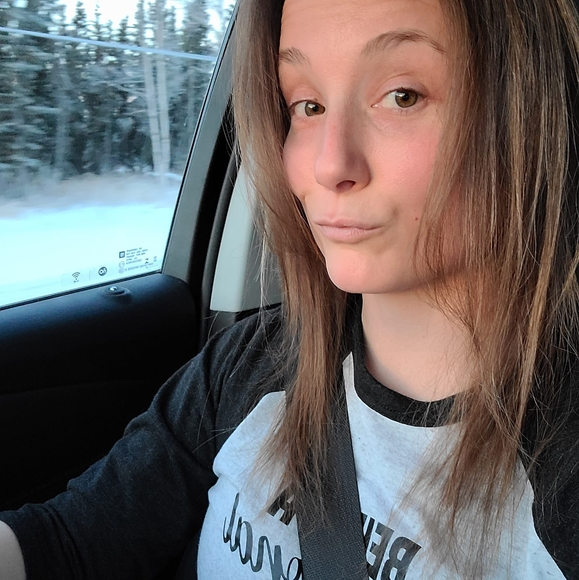 Profile Picture of Whitney Ingram (@whitlee87) on Poshmark